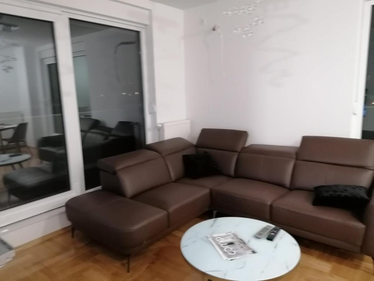 Apartman Venecija بانيا لوكا المظهر الخارجي الصورة