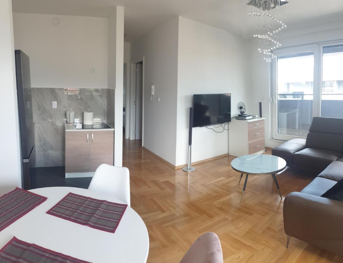 Apartman Venecija بانيا لوكا المظهر الخارجي الصورة