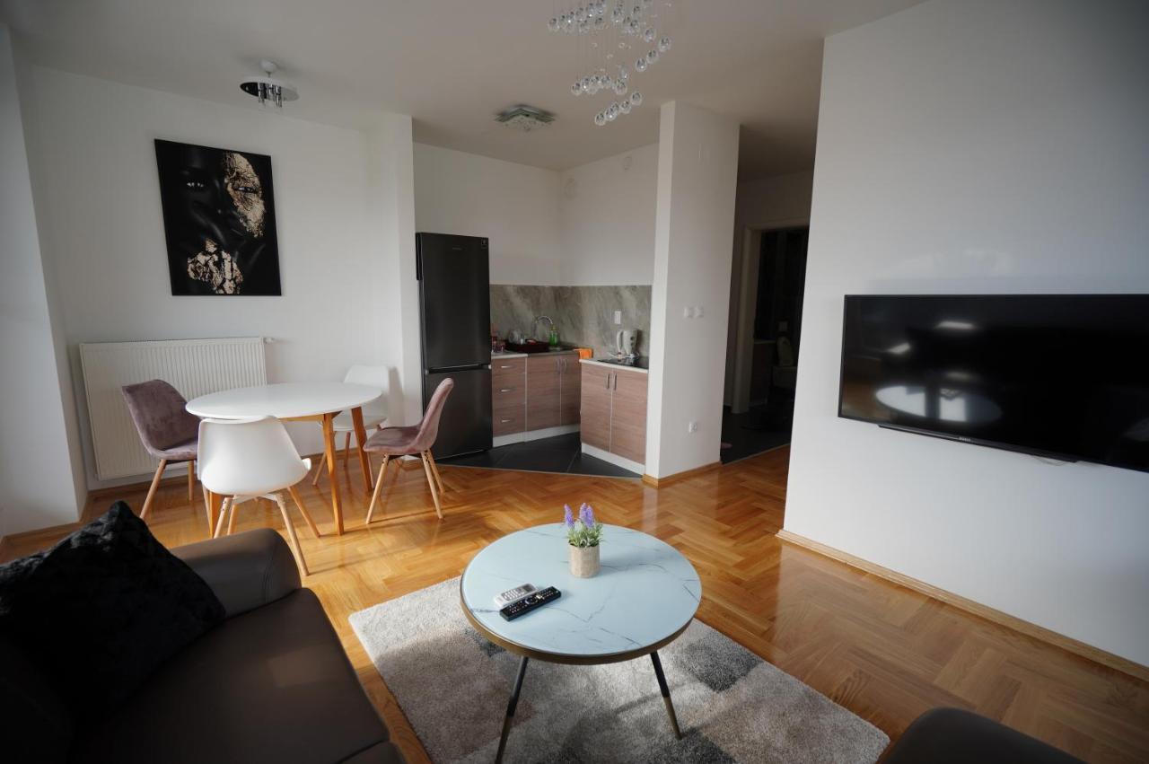 Apartman Venecija بانيا لوكا المظهر الخارجي الصورة